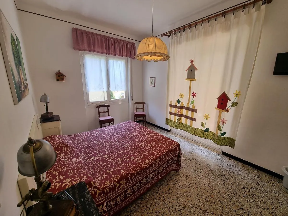 Villa Pina Laigueglia 2*,  Italien