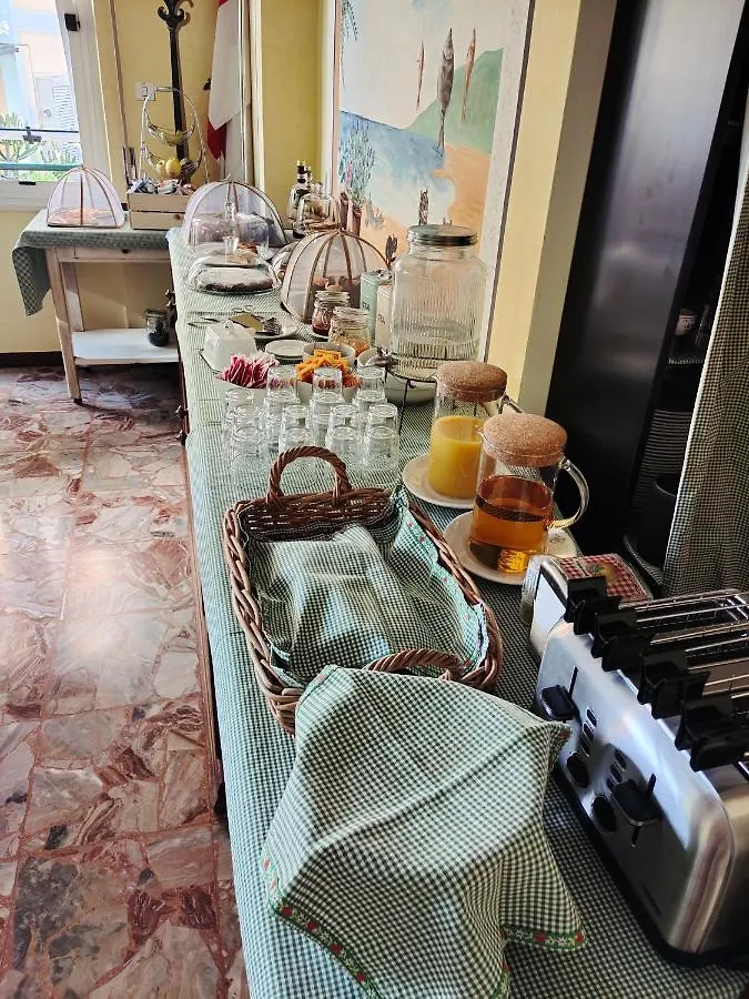 Hotell Villa Pina Laigueglia
